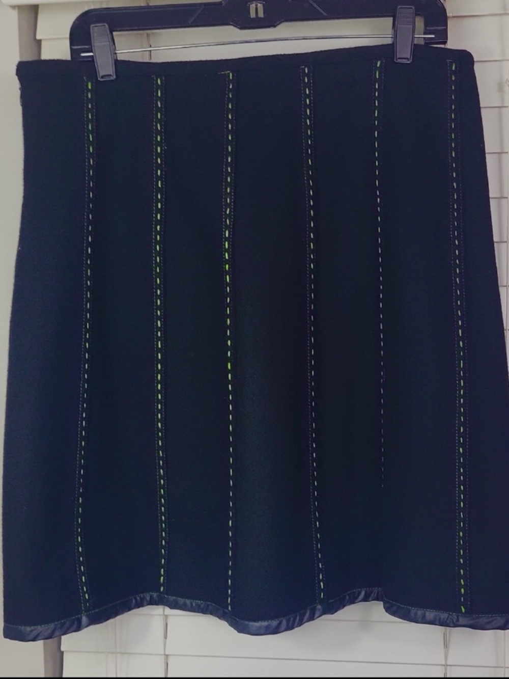 Weekend Max Mara Black A-Line Skirt with Green Stitching. Size 14